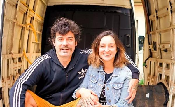  Conhe&ccedil;a o casal que percorre o pa&iacute;s em motorhome e quer reformar escola no litoral do Piau&iacute;.(Imagem:Arquivo Pessoal )