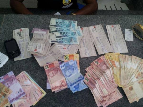 Trio que assistiria jogo da Copa em Fortaleza é preso com notas falsas no PI