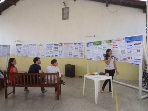 Col&eacute;gio Impacto realizou exposi&ccedil;&atilde;o de Qu&iacute;mica. (Imagem:FlorianoNews)