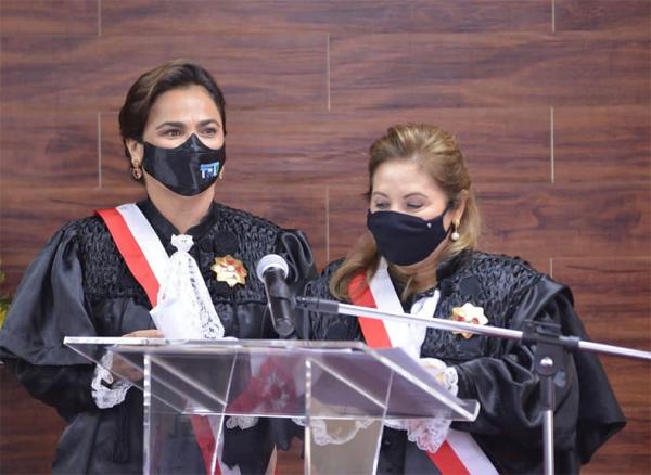 Desembargadora Liana Ferraz toma posse na presidência do TRT 22