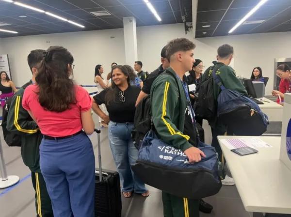 Estudantes do Piauí celebram conquista ao embarcar para intercâmbio na Alemanha