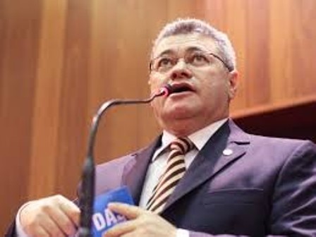 Deputado propõe que reajuste des salários seja para todos os servidores