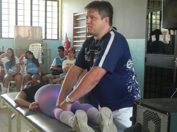 Refer&ecirc;ncia na &aacute;rea de massoterapia, professor Andr&eacute; Nessi vem ministrar cursos no Piau&iacute;.(Imagem:Divulga&ccedil;&atilde;o)