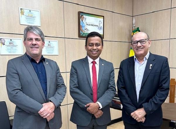 Deputado Dr. Francisco Costa busca investimentos e expansão dos Institutos Federais do Piauí