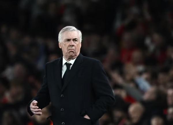Carlo Ancelotti, t&eacute;cnico do Real Madrid, durante a derrota para o Arsenal na Champions League.(Imagem:Reuters)
