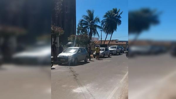 Moradores fazem protesto após 10 dias sem água em Canto do Buriti, Sul do Piauí