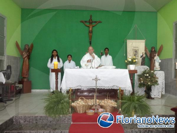 Fé e devoção marcaram o encerramento dos festejos de Santo Antônio em Floriano.(Imagem:FlorianoNews)