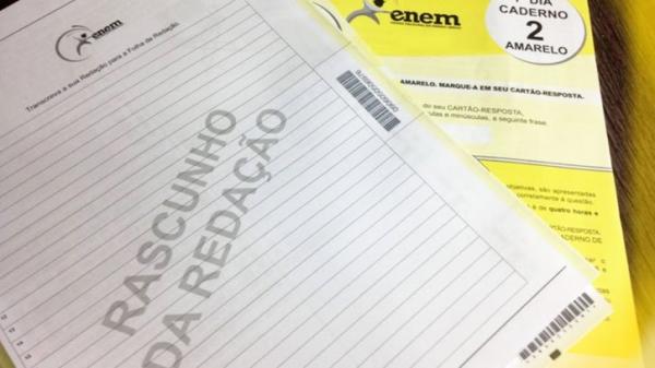 Enem 2020 tem 28 redações nota mil; veja desempenho geral dos candidatos