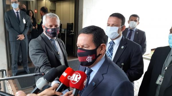 Governo prorrogará presença das Forças Armadas na Amazônia Legal até abril de 2021, diz Mourão