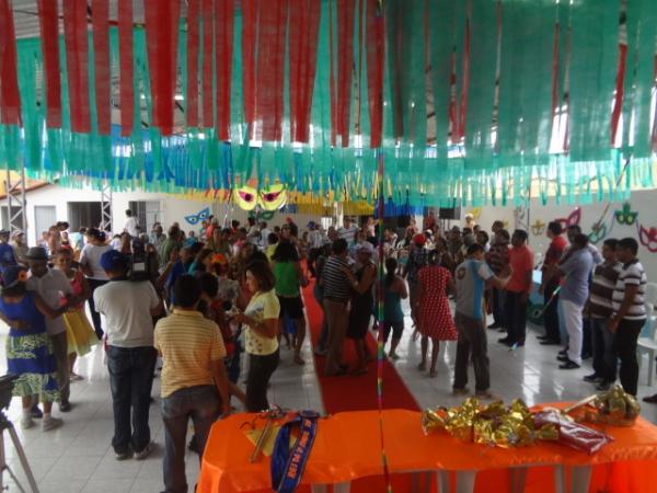 Realizado Carnaval da Terceira Idade em Floriano