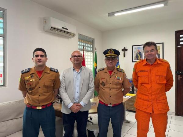 bombeiros(Imagem:Divulga&ccedil;&atilde;o)