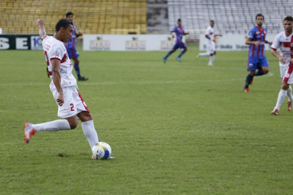 Piau&iacute; vence Cai&ccedil;ara por 2x0 no Albert&atilde;o.(Imagem:Lucas Dias/GP1)