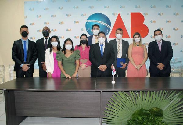Dra. Tácia Nunes prestigia posse da Subseção OAB de Floriano