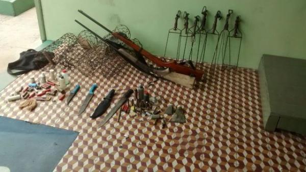 Patrulhamento Rural do 3&deg;BPM de Floriano apreende armas e material de ca&ccedil;a.(Imagem:3&deg; BPM)