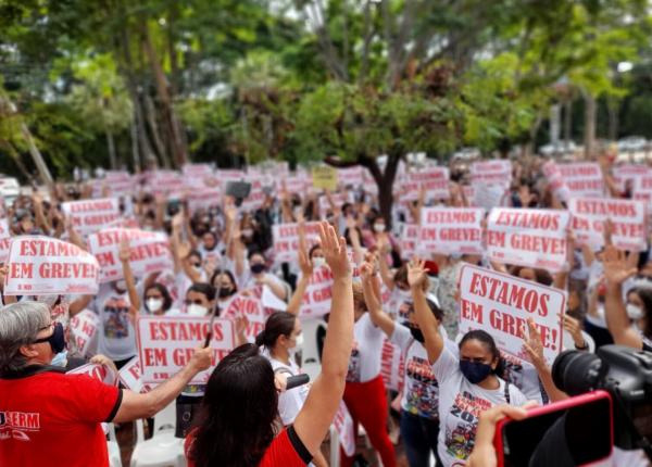 Nouga diz que Educação Municipal não está em greve desde abril e garante cronograma