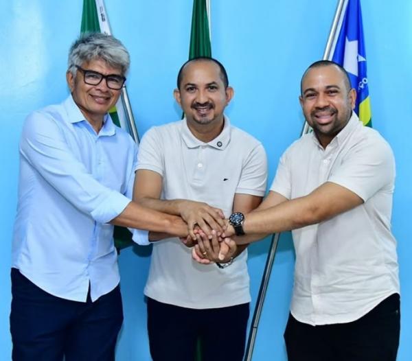 Presidente da CMF recebe presidente do Legislativo de Porto Alegre para troca de experiências