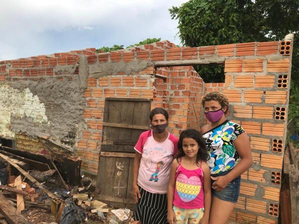 Corrente do bem se forma e realiza sonho de família do bairro Riacho Fundo, em Floriano