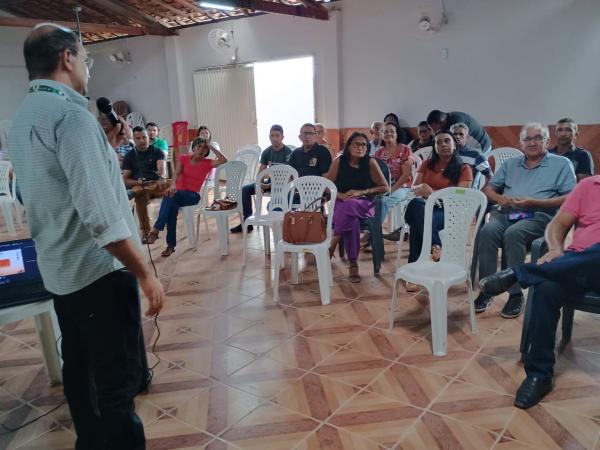 Reunião no Sindicato dos Trabalhadores Rurais de Floriano discute Seguro Garantia Safra 2024-2025