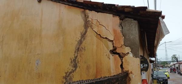 Estruturas ficam comprometidas ap&oacute;s forte chuva em Bertol&iacute;nia.(Imagem: Arquivo Pessoal /Z&eacute; Nilton)
