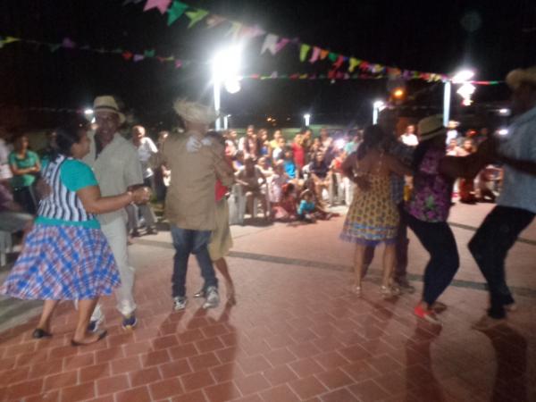 Casais encontristas da Paróquia São José Operário promovem festival junino