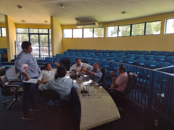 C&acirc;mara Municipal de Floriano realiza reuni&atilde;o com o CCJ(Imagem:FlorianoNews)