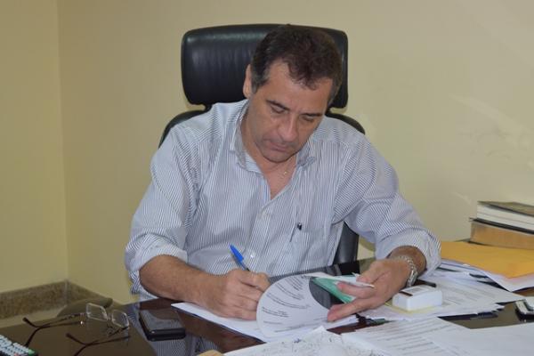 Prefeito de Floriano decreta ponto facultativo no dia 5 de junho
