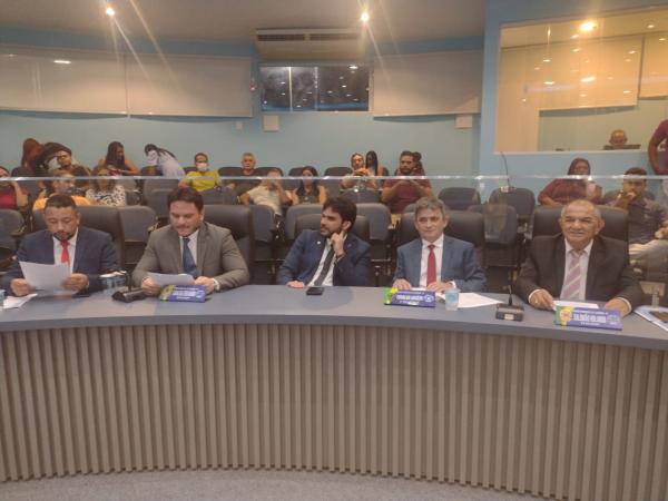 Enofre Carvalho toma posse na C&acirc;mara Municipal de Floriano e destaca compromisso com a popula&ccedil;&atilde;o(Imagem:FlorianoNews)