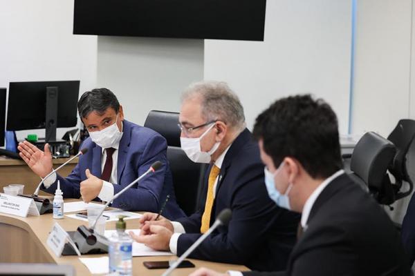 Um milhão de doses da vacina Sputnik V chega ao Nordeste em uma semanaA vacina russa Sputnik V chega