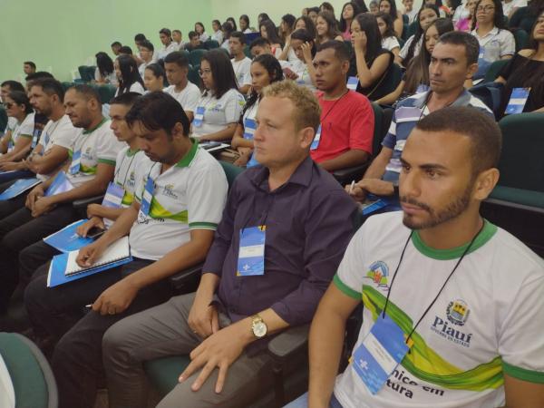 Col&eacute;gio T&eacute;cnico de Floriano promove III Workshop de Apicultura em parceria com GTA.(Imagem:FlorianoNews)