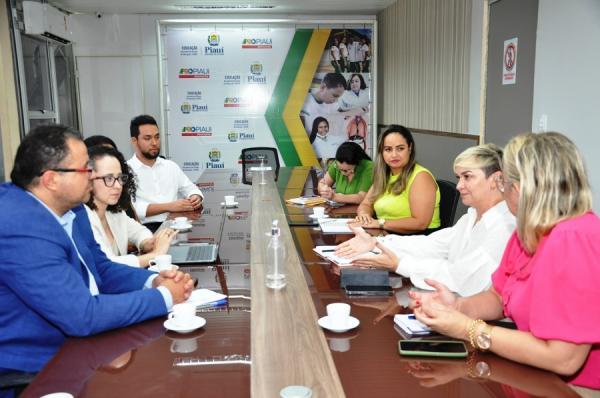 Seduc e Segurança Pública alinham projetos para escolas de tempo integral