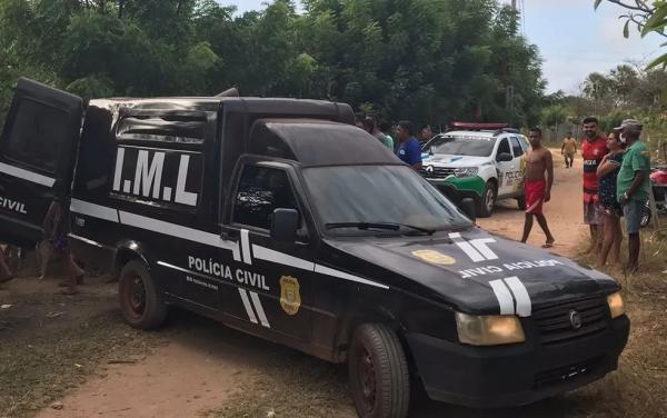 Jovem é assassinado a tiros após ter casa invadida no litoral do Piauí