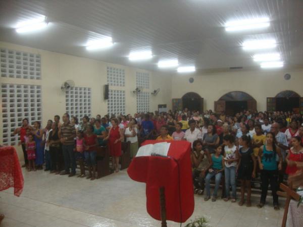 Igreja lotada(Imagem:Floriano News)