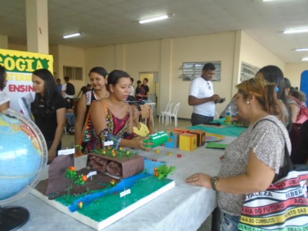 Acadêmicos da UFPI apresentam mostra sobre ensino da geografia