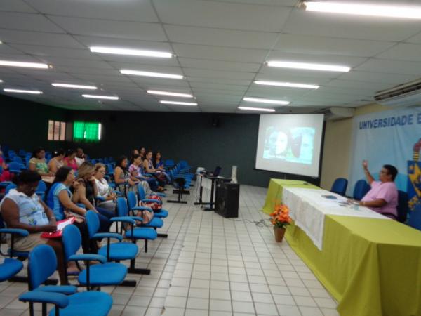 UESPI realiza Projeto de Extens&atilde;o sobre cultura negra e ind&iacute;gena.(Imagem:FlorianoNews)