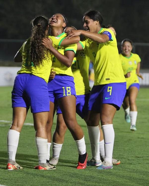 Myka comemora gol de empate pela sele&ccedil;&atilde;o brasileira sub-17 feminina(Imagem:Reprodu&ccedil;&atilde;o)