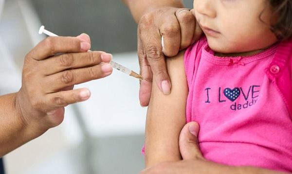 Covid: vacinação de crianças de 6 meses a 4 anos está suspensa em Teresina por falta de doses