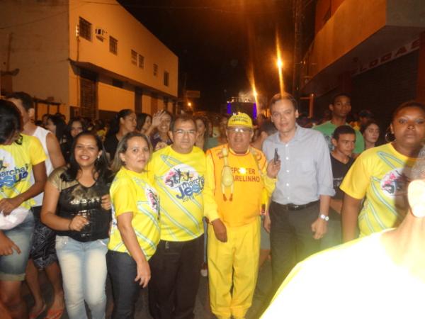 8&ordf; Marcha para Jesus leva multid&atilde;o &agrave;s ruas de Floriano.(Imagem:FlorianoNews)