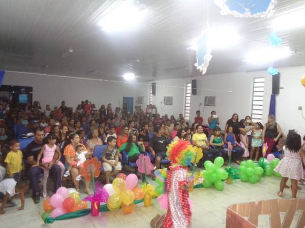 Alunos da Educação Infantil do SESC apresentaram peça teatral para os pais