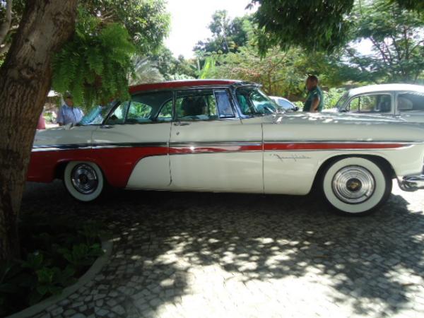 Besoto, autom&oacute;vel americano do ano 1956.(Imagem:FlorianoNews)