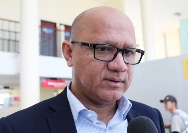 Governo proíbe hora extra e congela despesa com pessoal em todos os órgãos