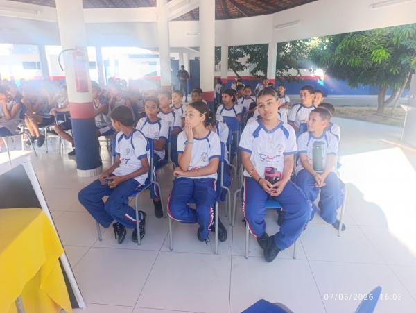 Palestra no Col&eacute;gio Militar Tiradentes refor&ccedil;a conscientiza&ccedil;&atilde;o no tr&acirc;nsito durante o Maio Amarelo(Imagem:FlorianoNews)