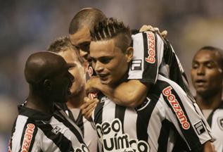 Botafogo vence o Avaí por 1 a 0 e chega à terceira colocação