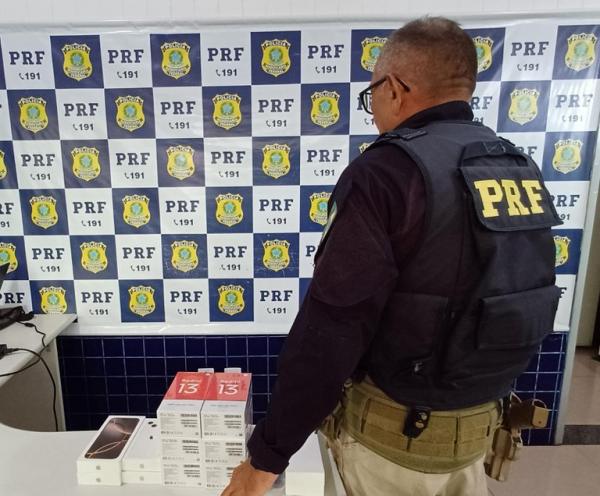 PRF apreende eletrônicos estrangeiros sem nota fiscal em Floriano