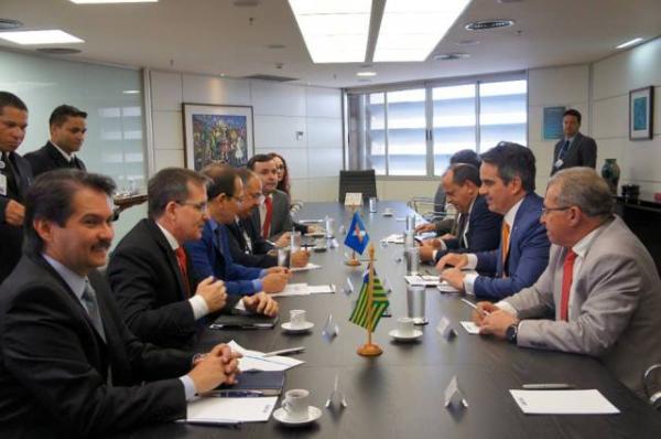 Deputados voltam de Brasília sem prazo para liberação de empréstimo da Caixa