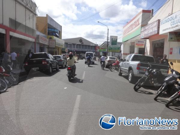 Rua Gabriel Zarur, Centro de Floriano.(Imagem:FlorianoNews)