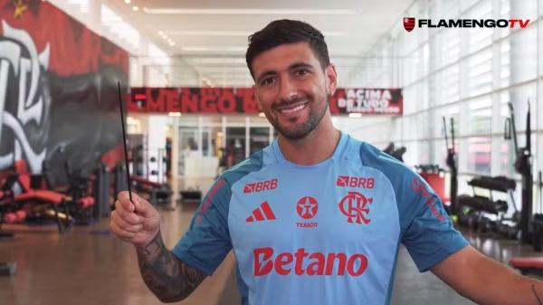 Boto sinaliza mais tempo de Arrascaeta no Flamengo, que quer reabrir conversas por renovação