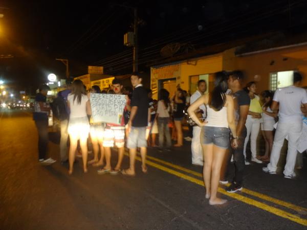  Realizada 2&ordf; Mobiliza&ccedil;&atilde;o Reivindicadora em Floriano.(Imagem:FlorianoNews)