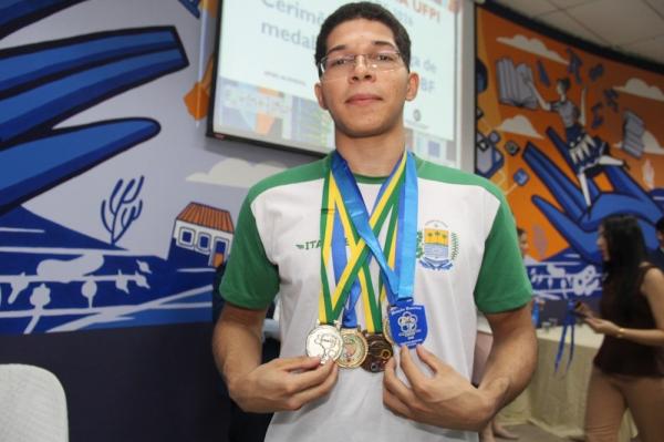 Estudantes da rede estadual conquistam maioria das medalhas piauienses em olimpíadas de Física