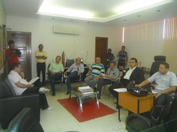 Equipes de transição se reuniram para entrega de documentos