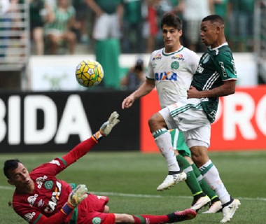 Tempo gasto no futebol brasileiro para pressionar a arbitragem